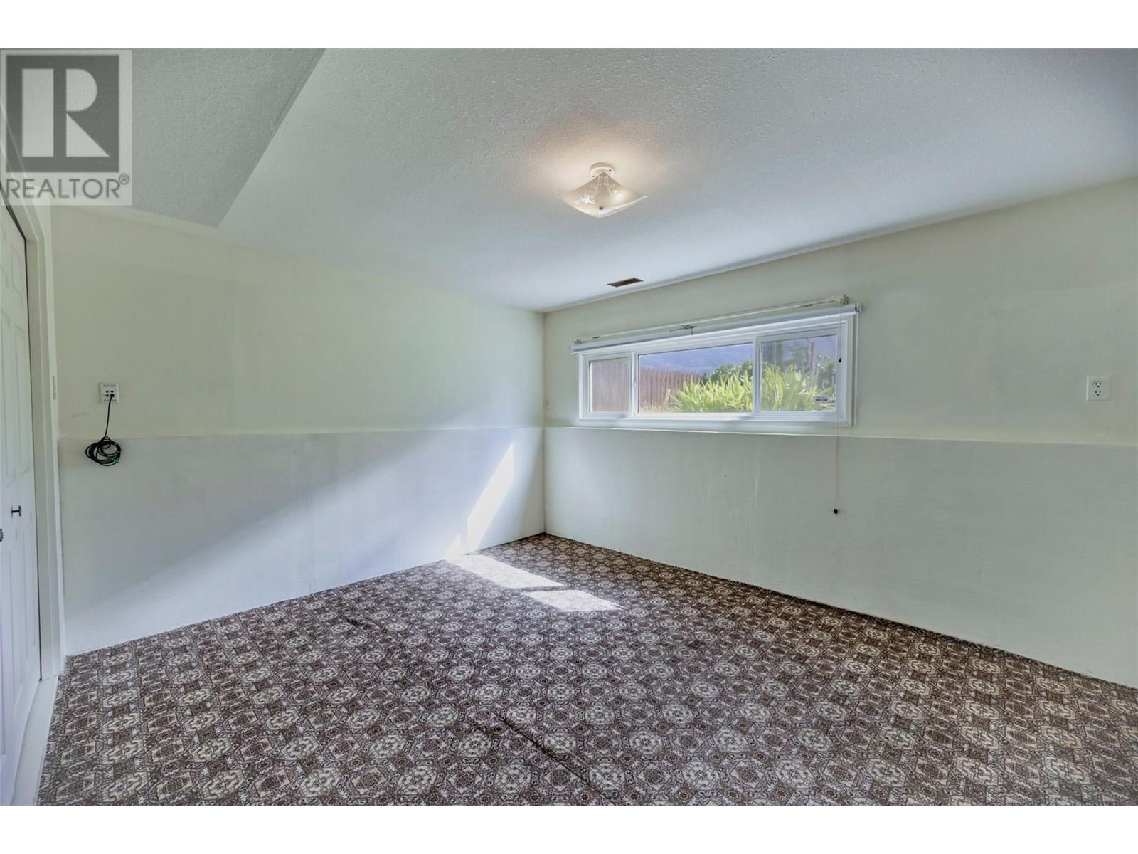 5011 89th Street, Osoyoos