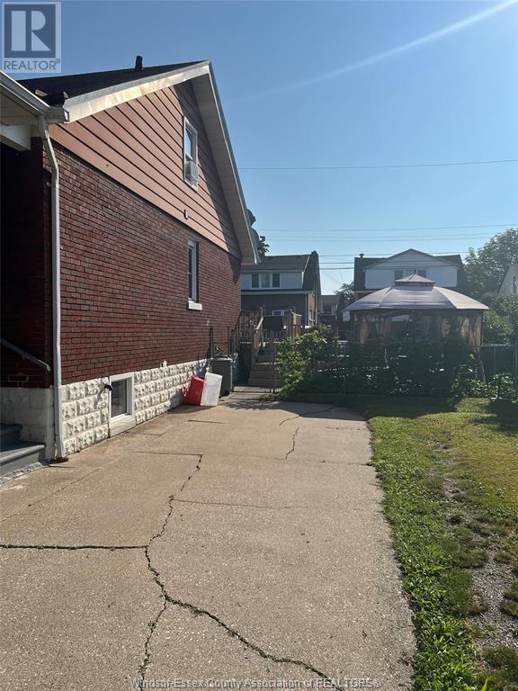 Photo 2 of 1006 Pillette, Windsor ON