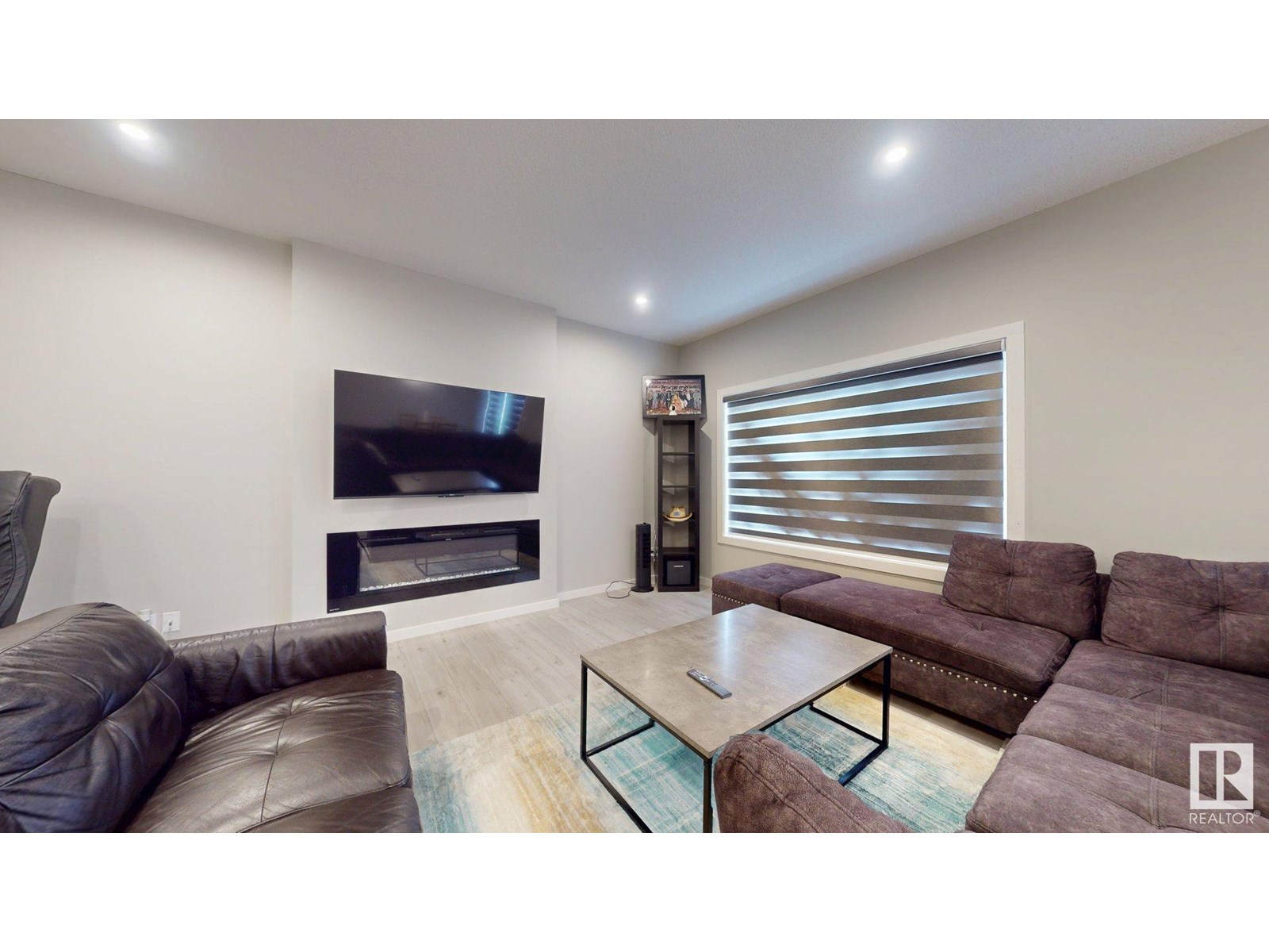 Photo 40 of 607 31 Av Nw, Edmonton AB
