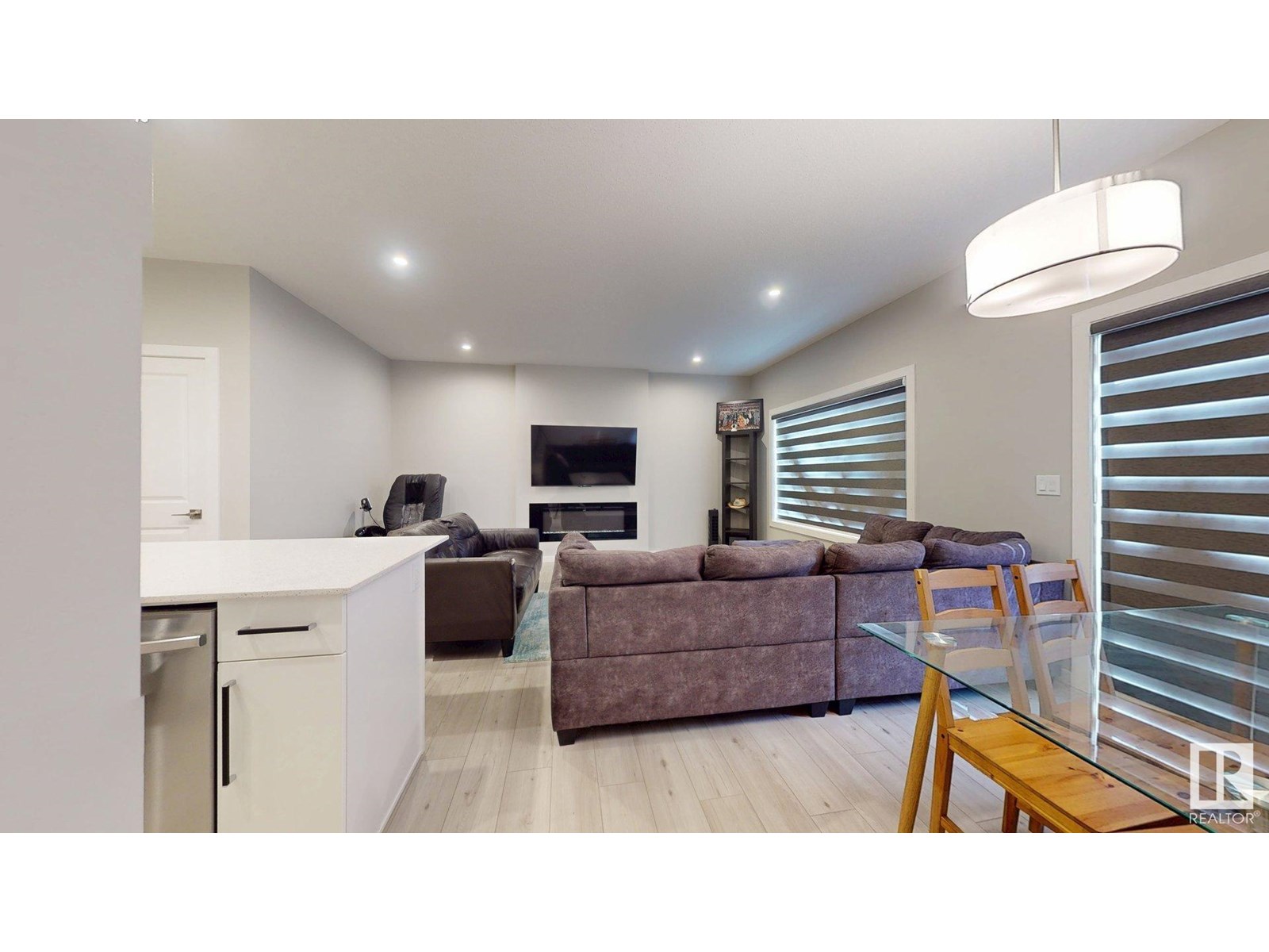Photo 17 of 607 31 Av Nw, Edmonton AB