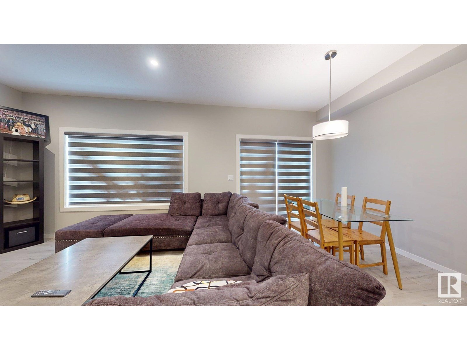 Photo 47 of 607 31 Av Nw, Edmonton AB