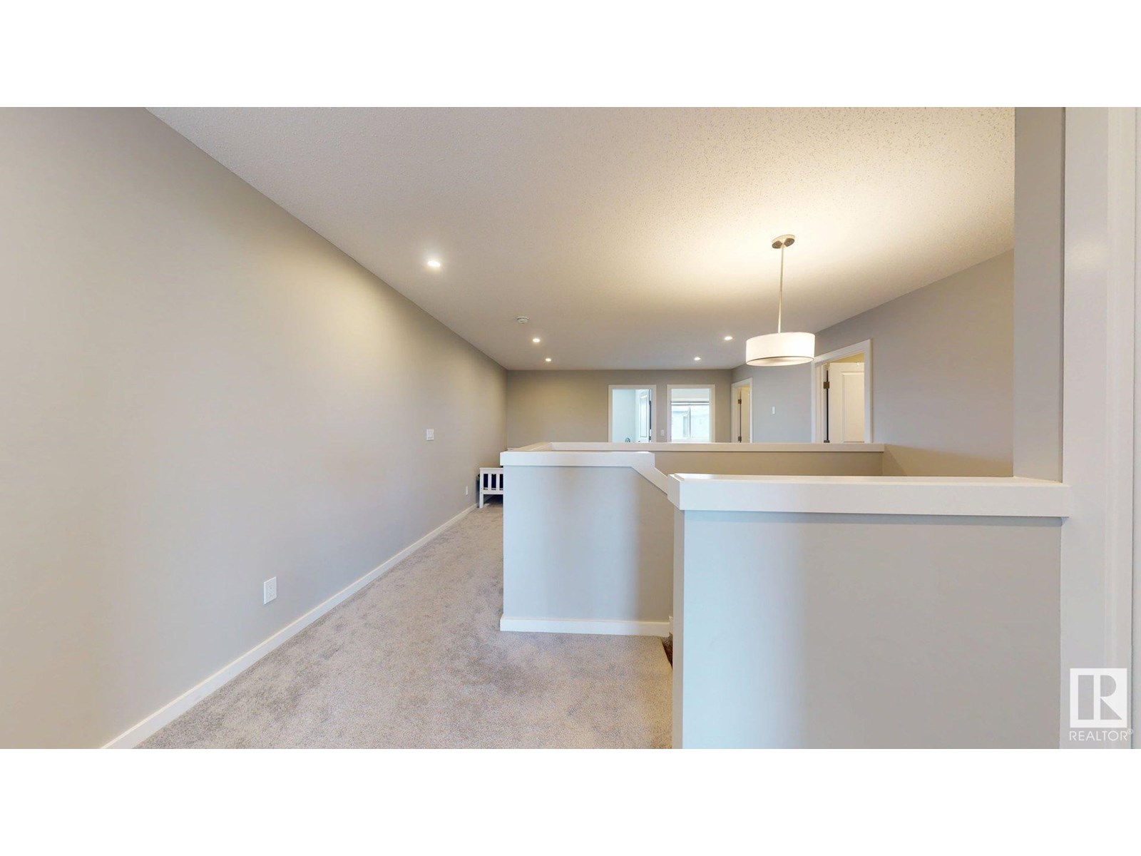 Photo 46 of 607 31 Av Nw, Edmonton AB