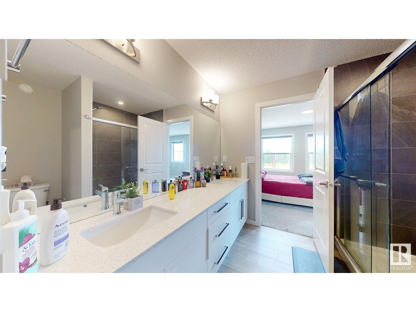 Photo 21 of 607 31 Av Nw, Edmonton AB
