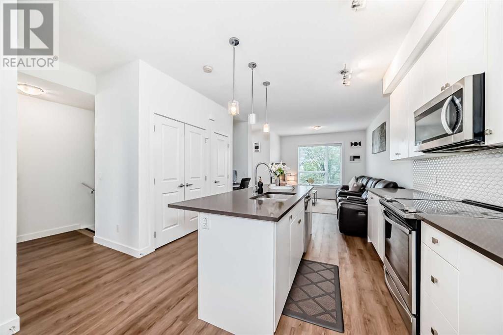 Single Family House for Sale in  Evanscrest Manor NW Evanston Calgary 
