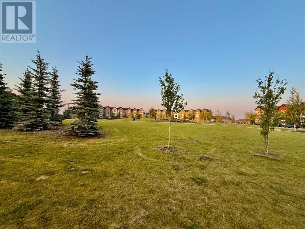 Single Family House for Sale in  Evanscrest Manor NW Evanston Calgary 