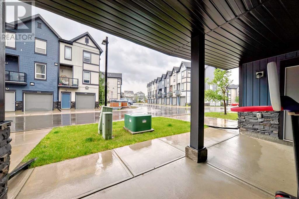 Single Family House for Sale in  Evanscrest Manor NW Evanston Calgary 
