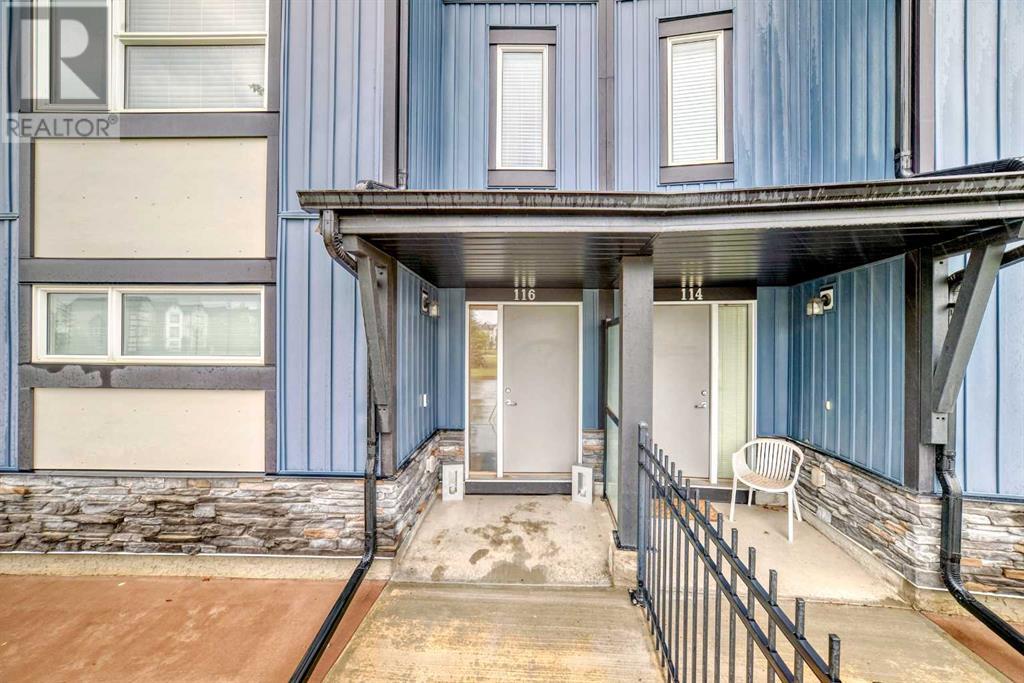 Single Family House for Sale in  Evanscrest Manor NW Evanston Calgary 