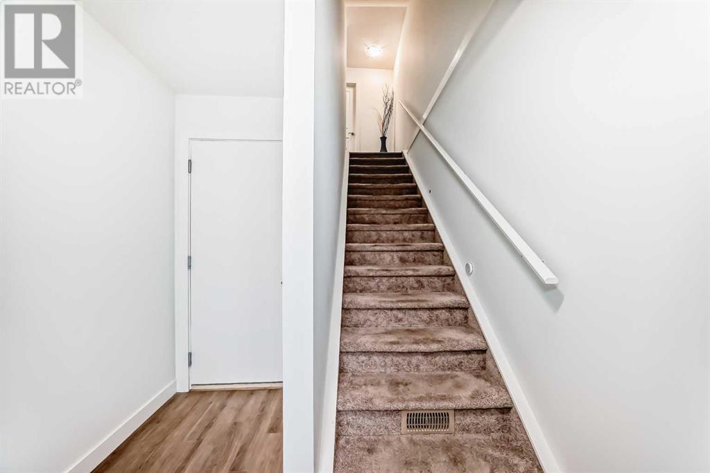 Single Family House for Sale in  Evanscrest Manor NW Evanston Calgary 