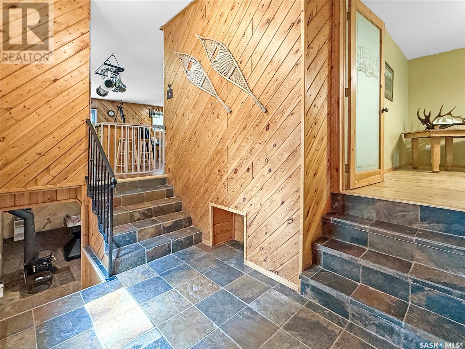 Photo 12 of 509 Aspen Crescent, White Swan Lake SK