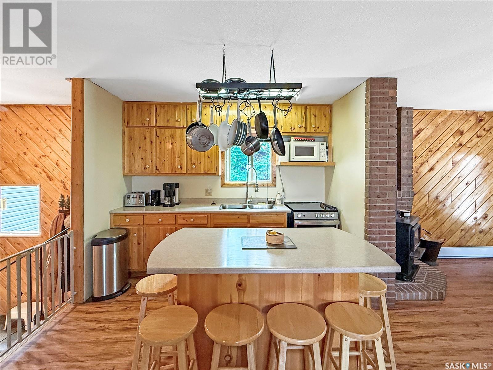 Photo 2 of 509 Aspen Crescent, White Swan Lake SK