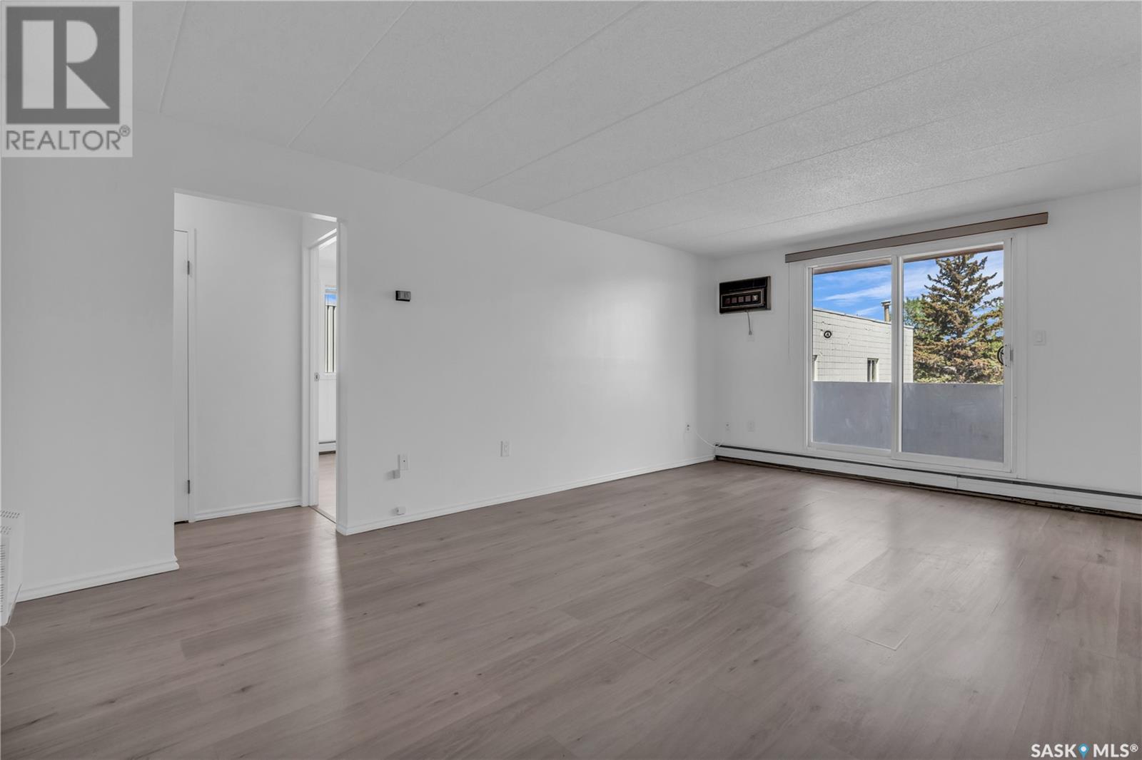 Single Family House High rise for Sale in   Gordon ROAD Regina 