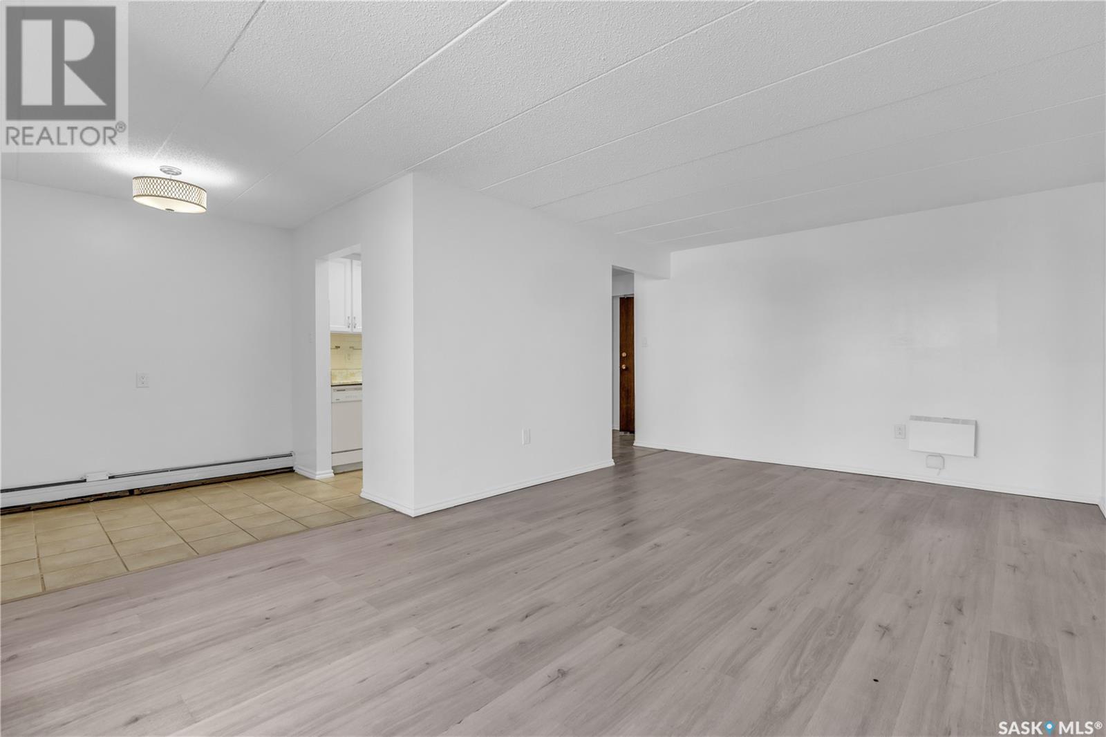 Single Family House High rise for Sale in   Gordon ROAD Regina 