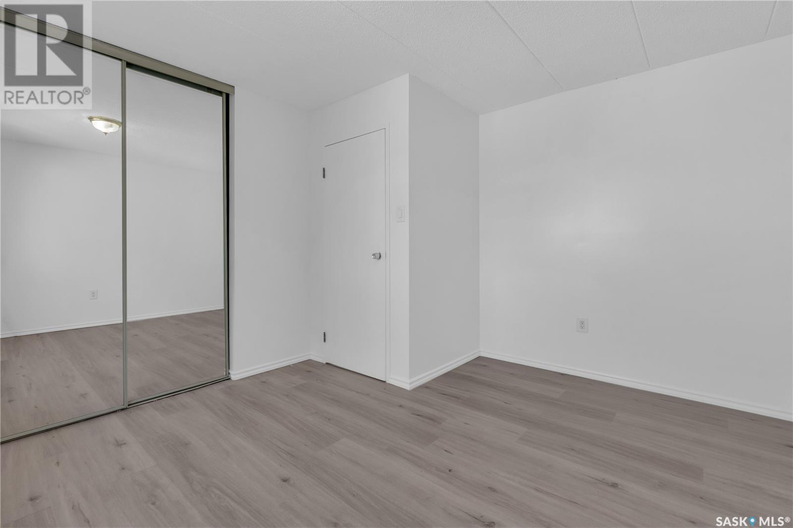 Single Family House High rise for Sale in   Gordon ROAD Regina 