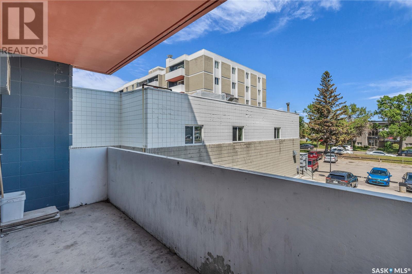 Single Family House High rise for Sale in   Gordon ROAD Regina 
