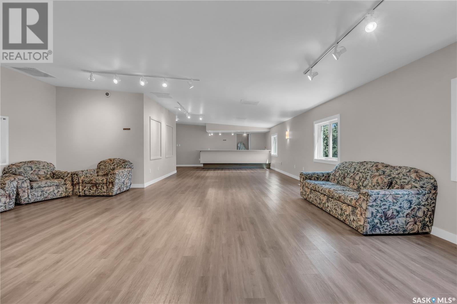Single Family House High rise for Sale in   Gordon ROAD Regina 