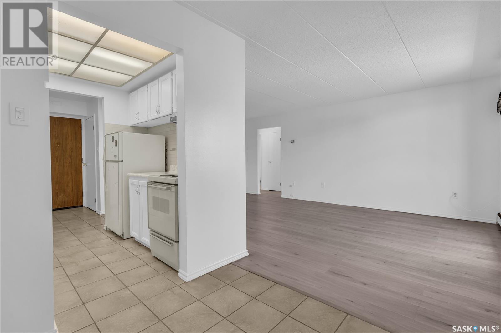 Single Family House High rise for Sale in   Gordon ROAD Regina 