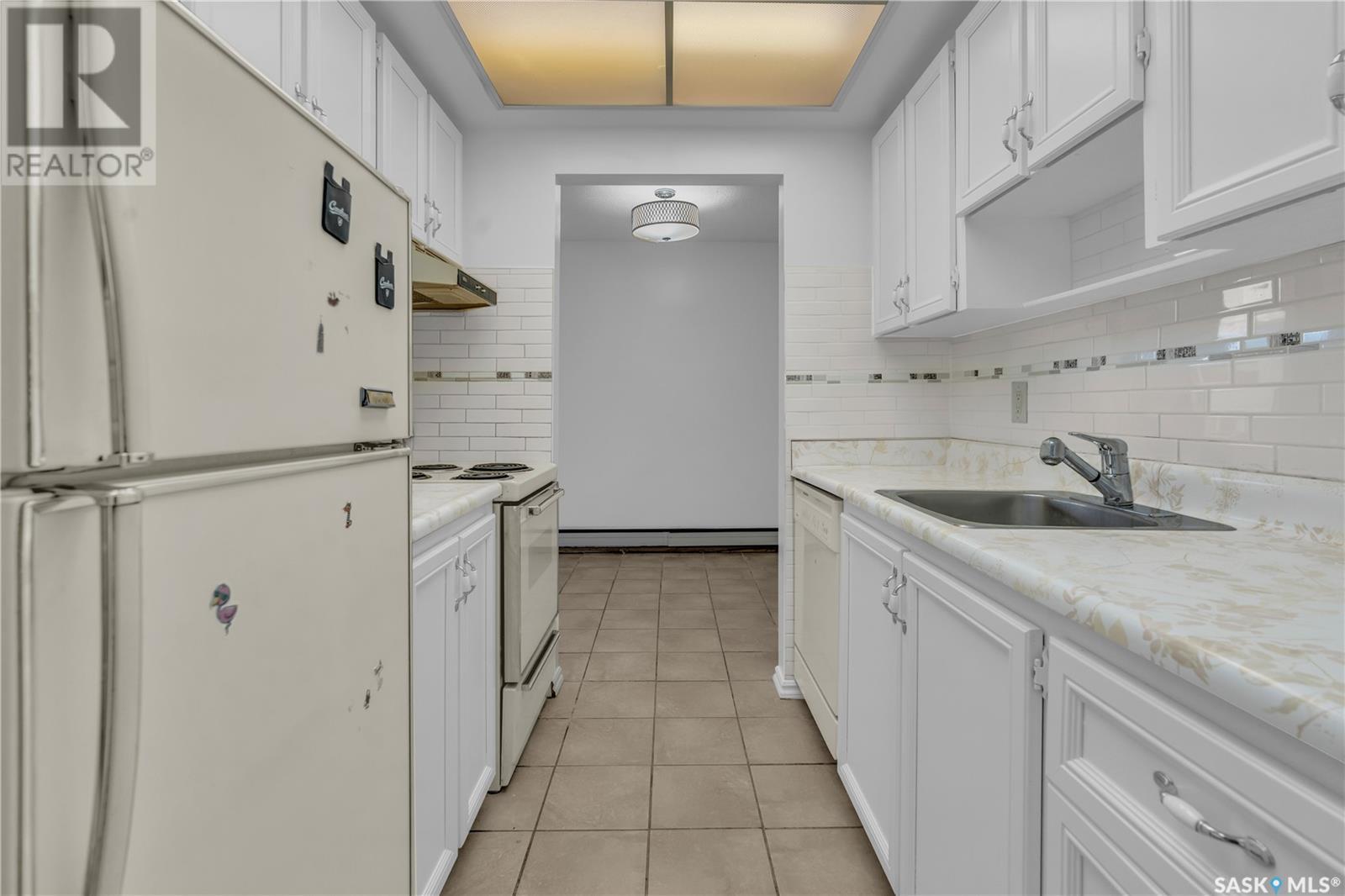 Single Family House High rise for Sale in   Gordon ROAD Regina 