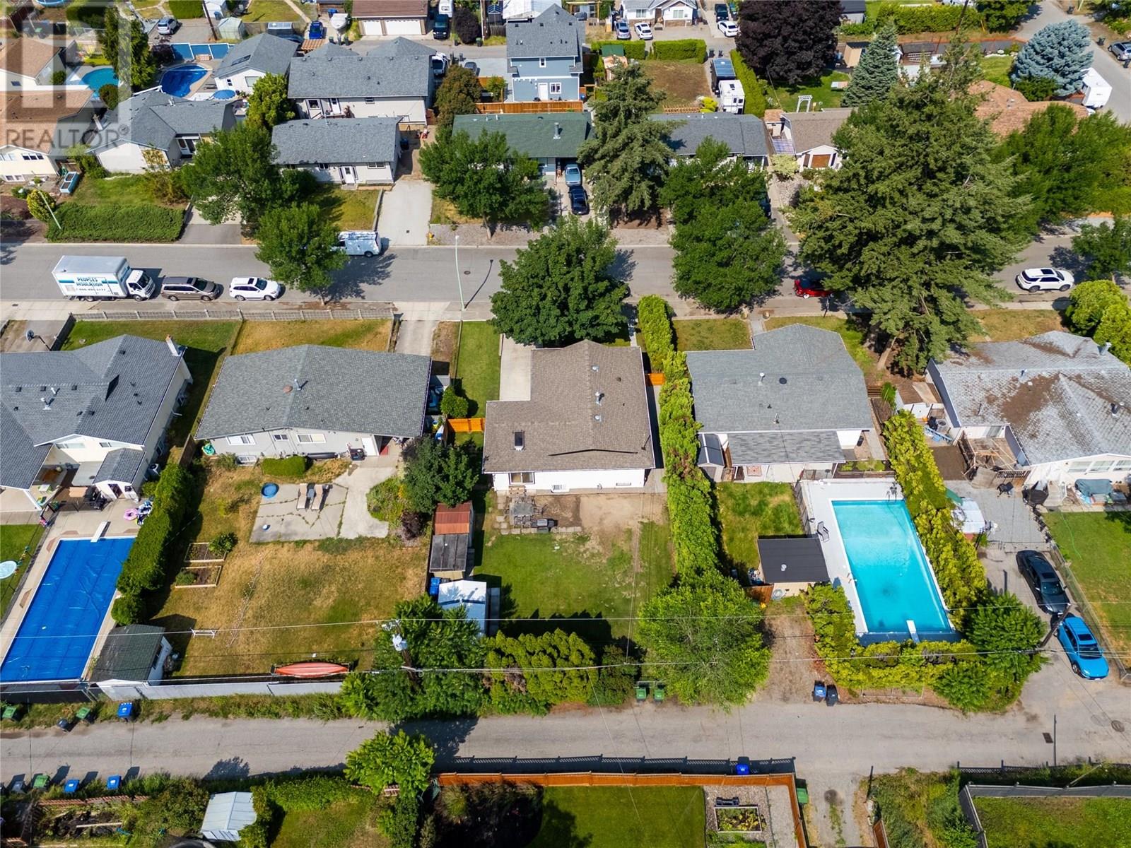  1403 Braemar Street, Kelowna