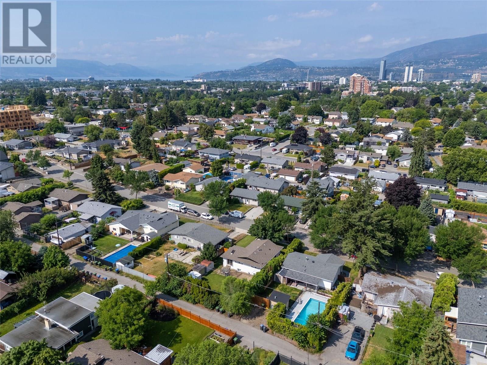  1403 Braemar Street, Kelowna