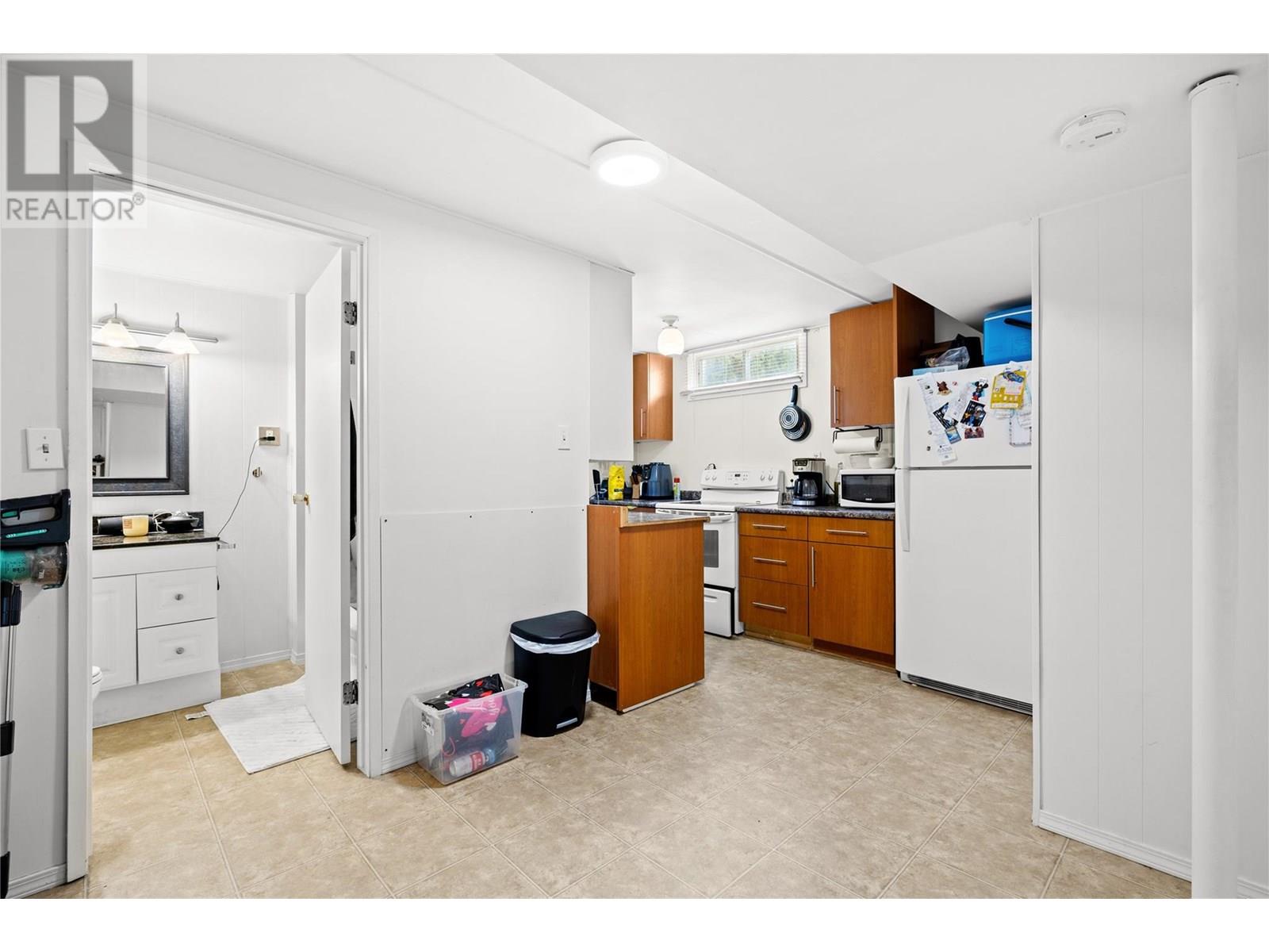  1403 Braemar Street, Kelowna