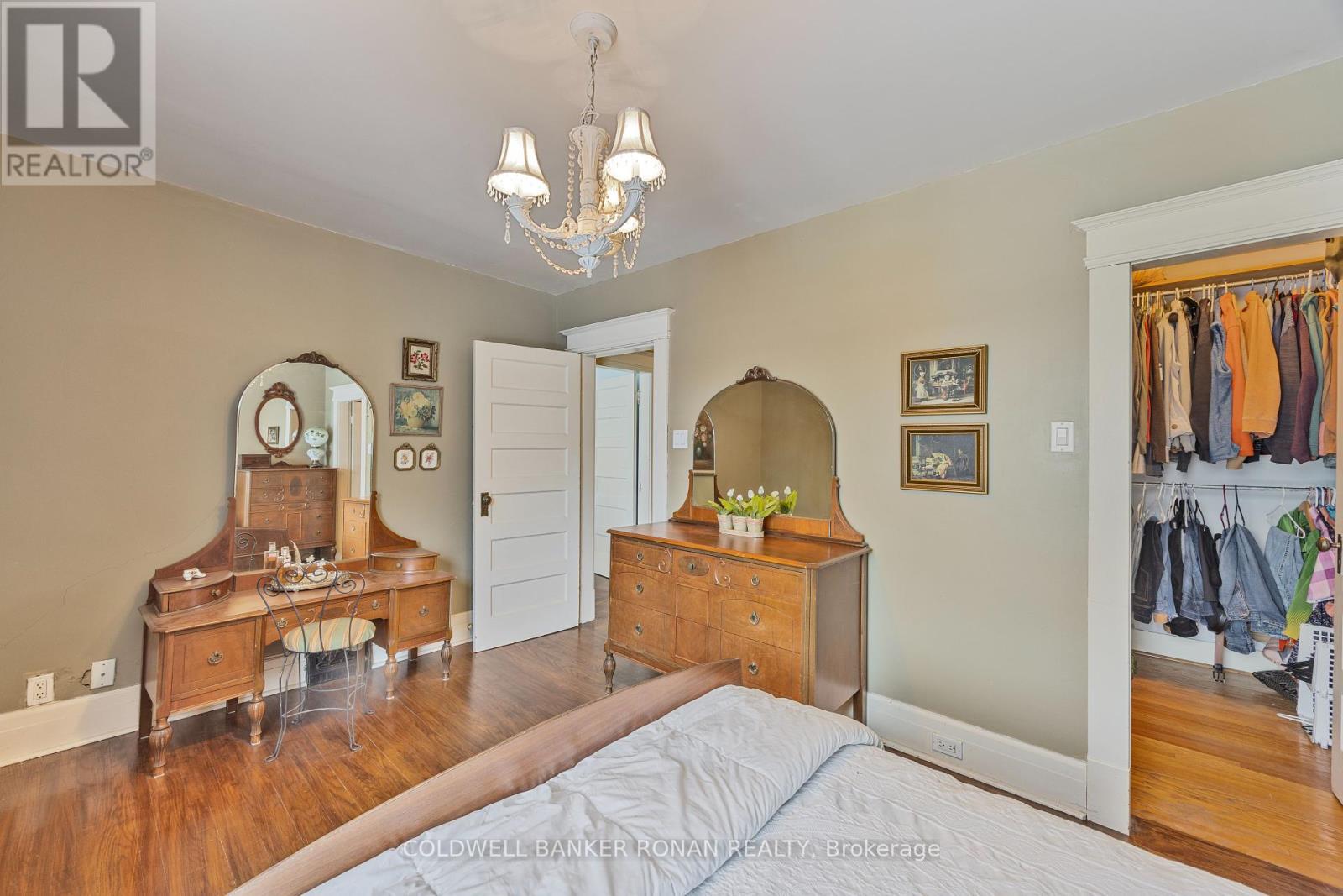 Photo 20 of 54 Nelson Street W, New Tecumseth ON
