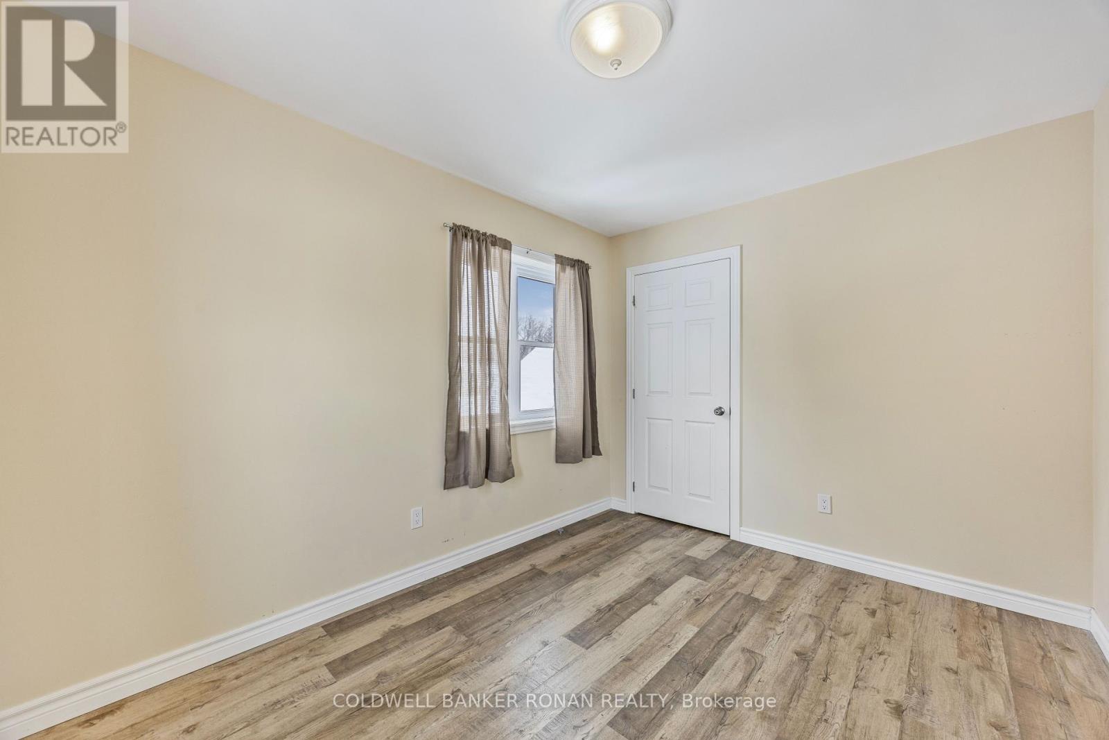 Photo 35 of 54 Nelson Street W, New Tecumseth ON