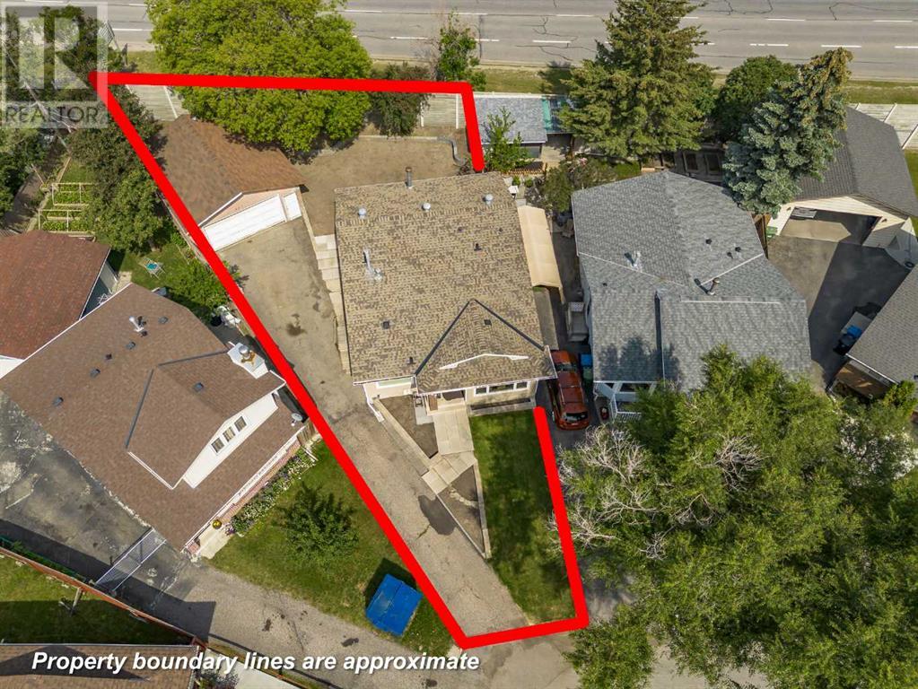 Single Family House 4 Level for Sale in  Radcliffe Place SE Albert Park/Radisson Heights Calgary 