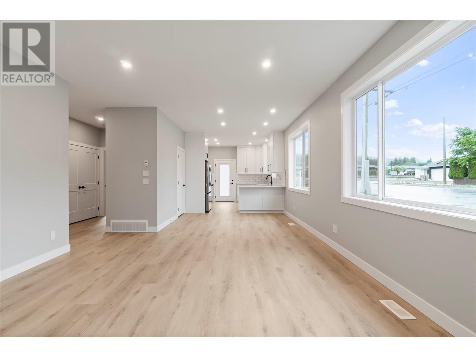 Photo 19 of 1330 10 Street Sw Unit 14, Salmon Arm BC
