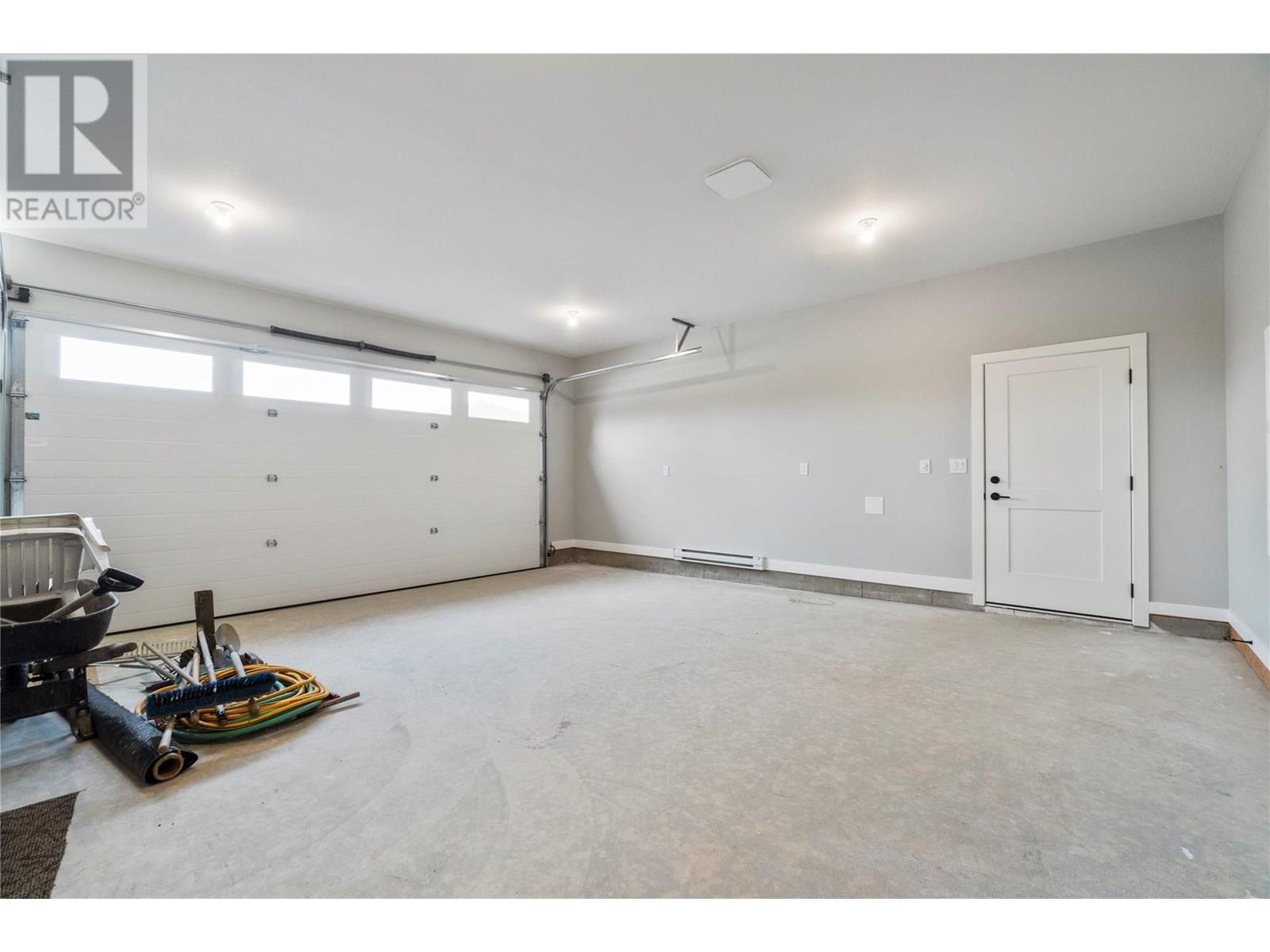 Photo 17 of 1330 10 Street Sw Unit 14, Salmon Arm BC