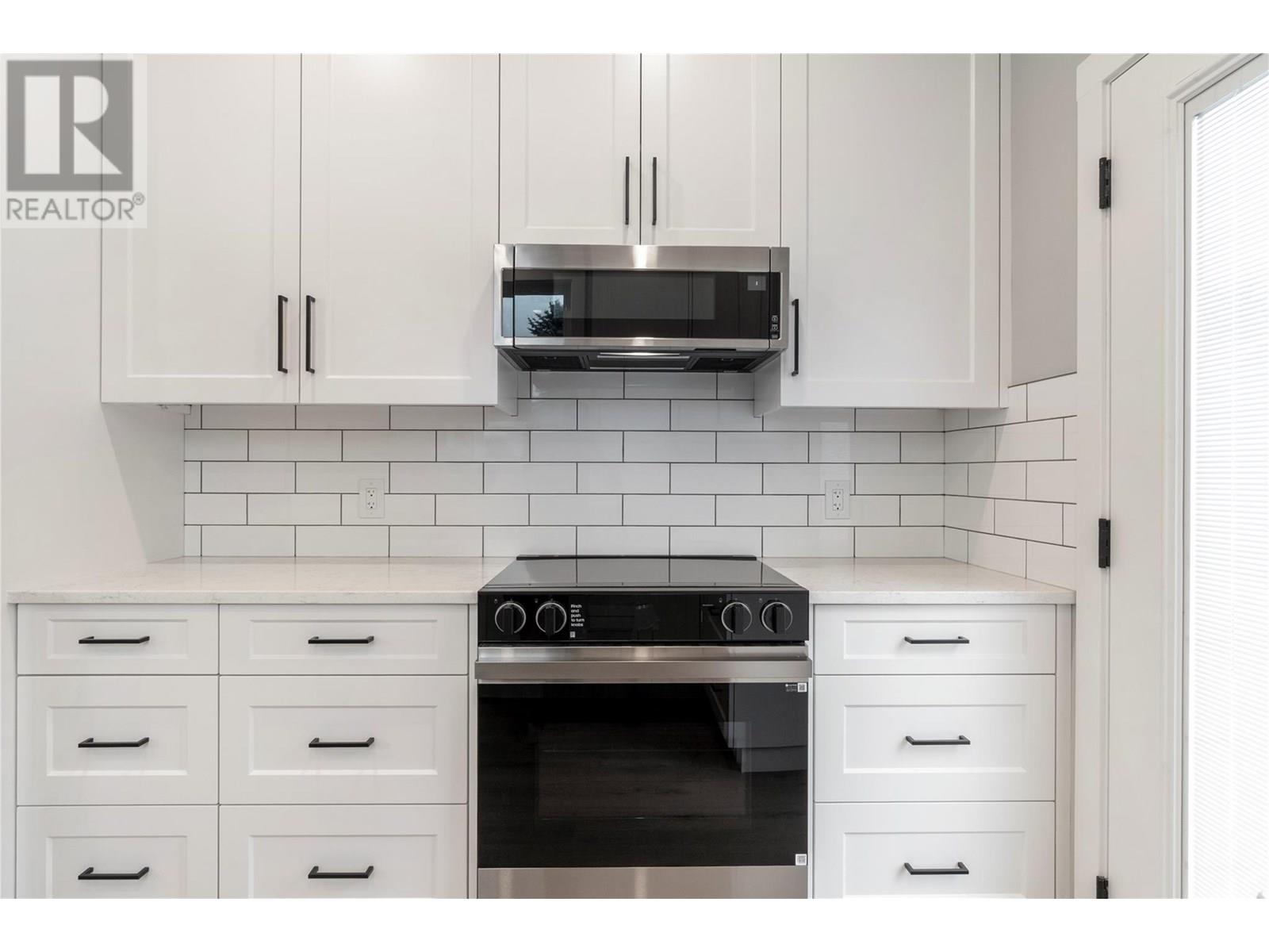Photo 18 of 1330 10 Street Sw Unit 14, Salmon Arm BC