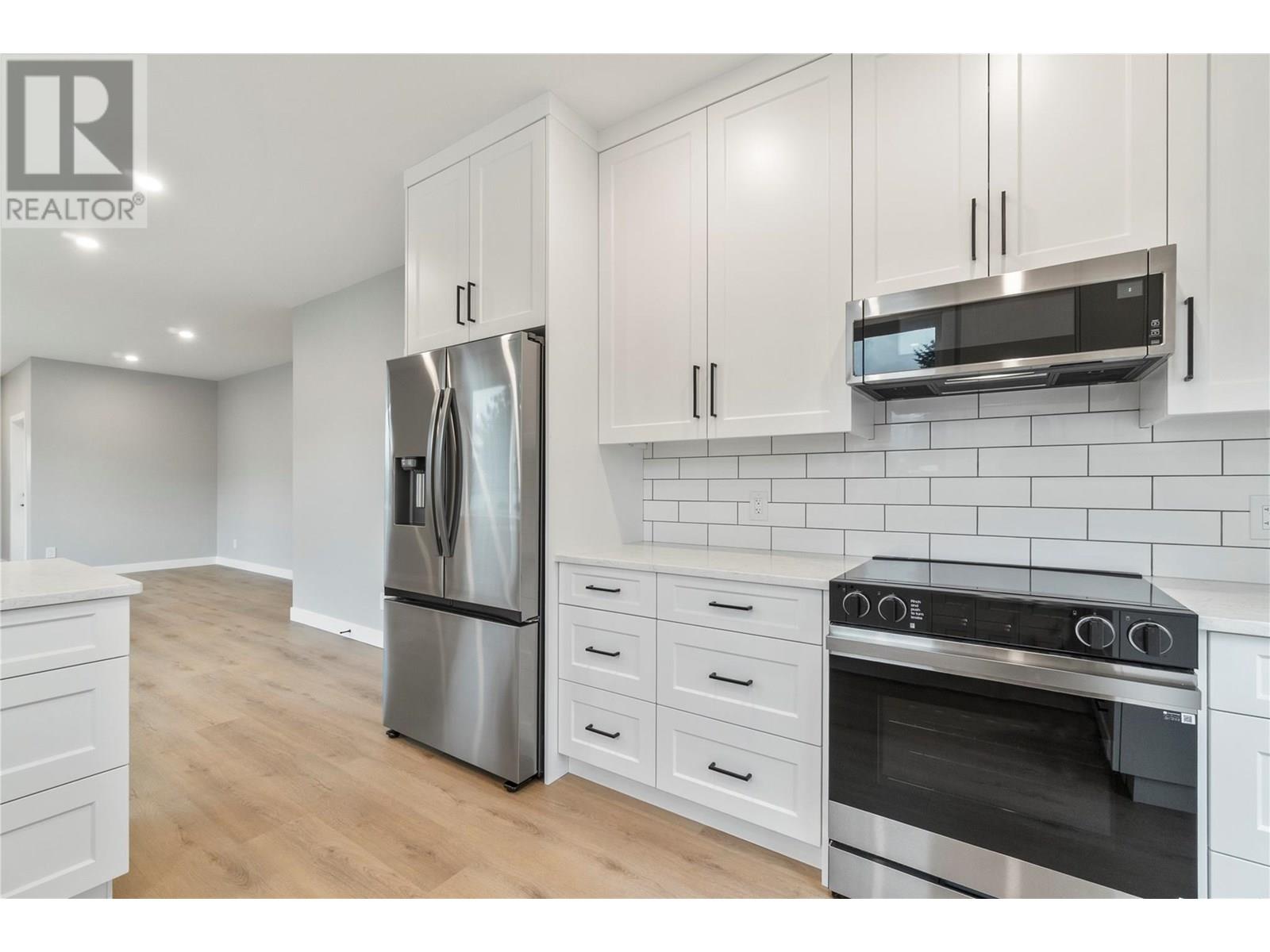 Photo 2 of 1330 10 Street Sw Unit 14, Salmon Arm BC