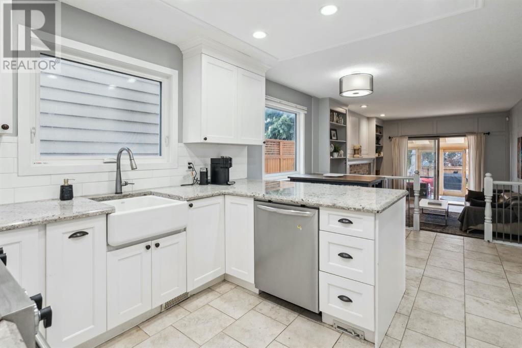 Single Family House for Sale in  Woodbrook Road SW Woodbine Calgary 