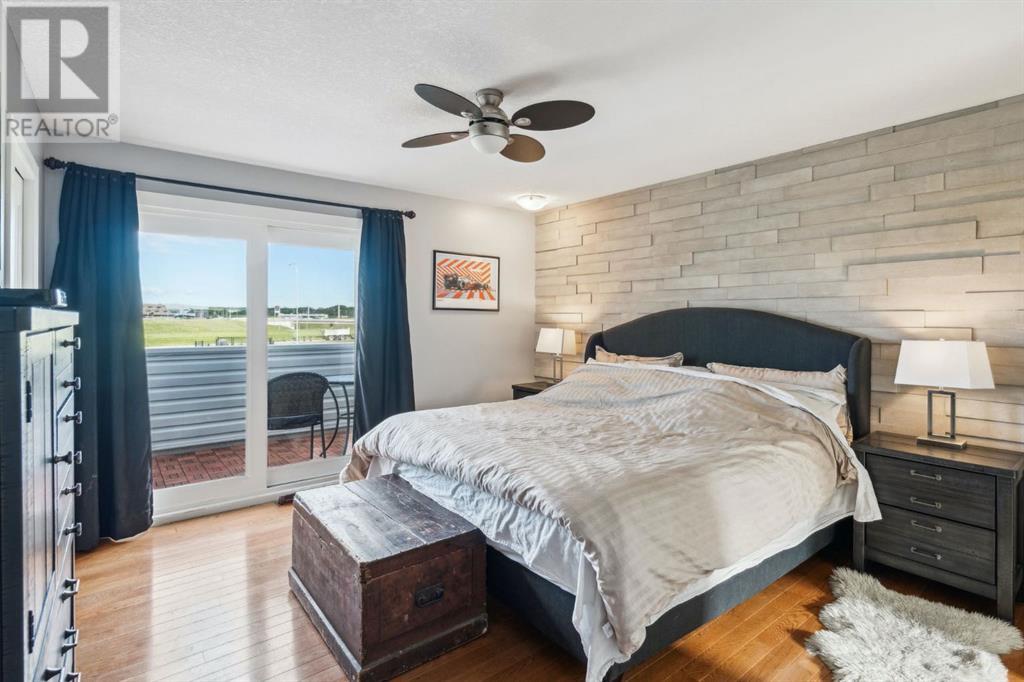 Single Family House for Sale in  Woodbrook Road SW Woodbine Calgary 