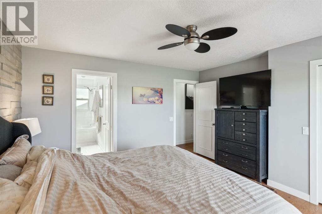 Single Family House for Sale in  Woodbrook Road SW Woodbine Calgary 