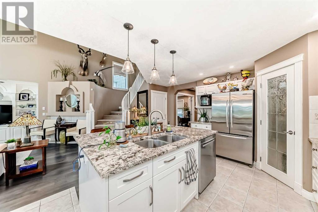 Single Family House for Sale in  Tuscany Meadows Heights NW Tuscany Calgary 