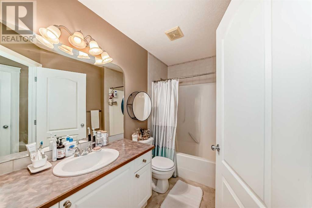 Single Family House for Sale in  Tuscany Meadows Heights NW Tuscany Calgary 