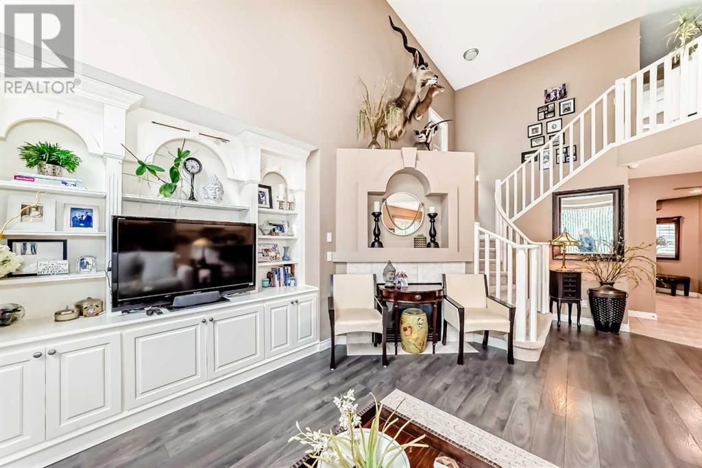 Single Family House for Sale in  Tuscany Meadows Heights NW Tuscany Calgary 
