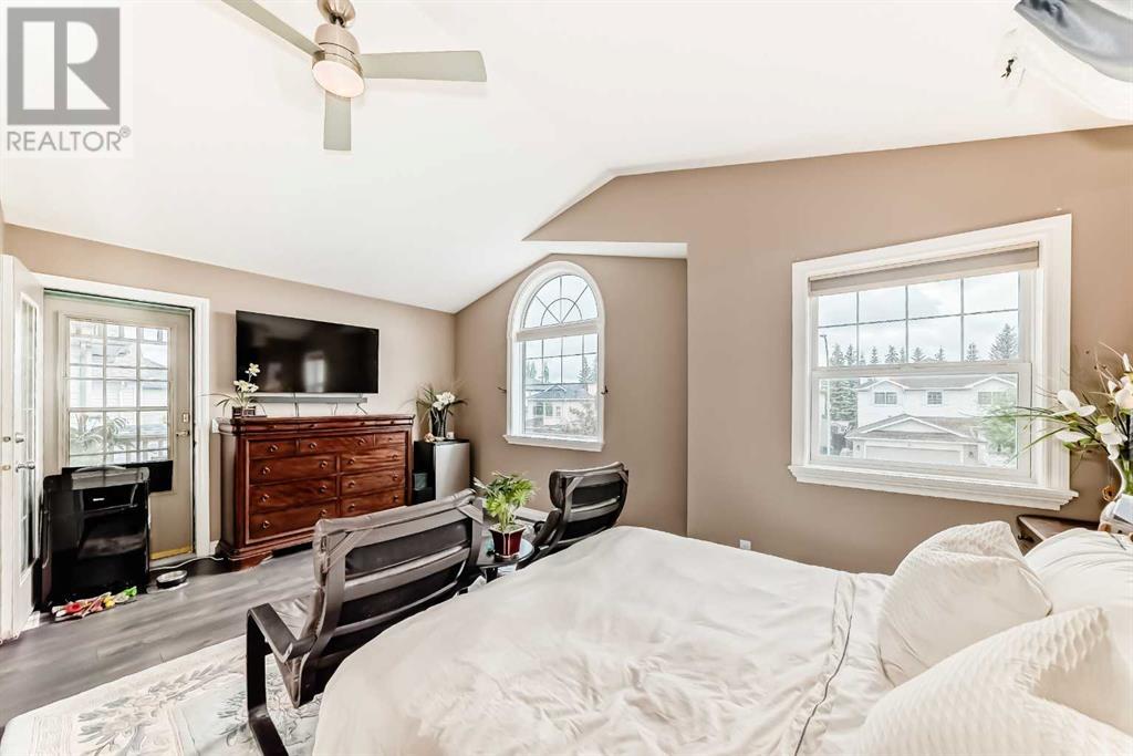 Single Family House for Sale in  Tuscany Meadows Heights NW Tuscany Calgary 