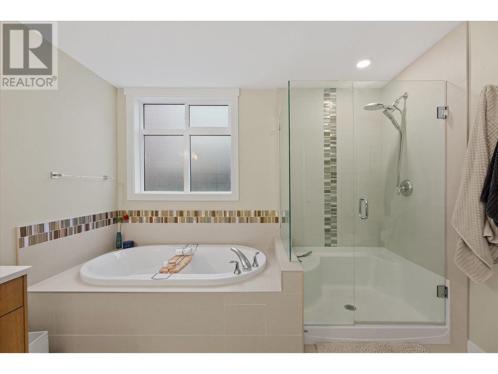 #204 3865 TRUSWELL ROAD - Image 15