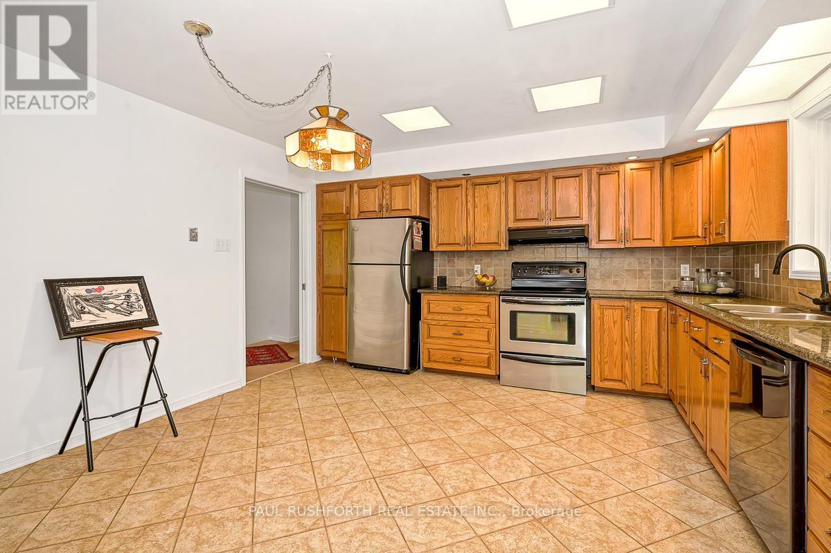 Photo 4 of 136 Grey Stone Drive, Ottawa ON