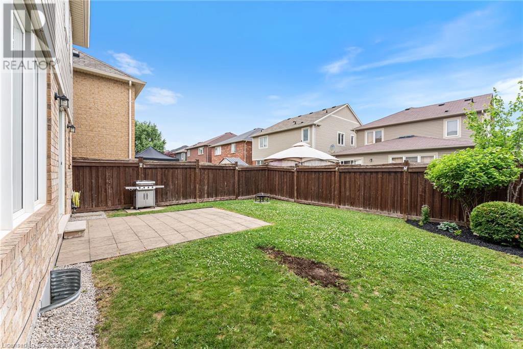 Photo 5 of 993 Whewell Trail, Milton ON