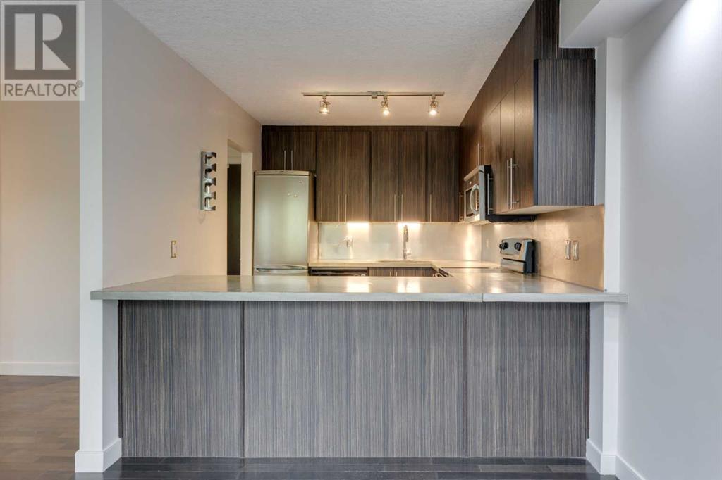 Single Family House for Sale in    Street SW Lower Mount Royal Calgary 