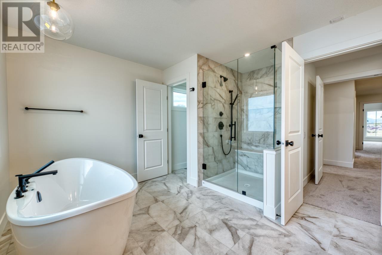 Photo 14 of 937 Bull Crescent, Kelowna BC