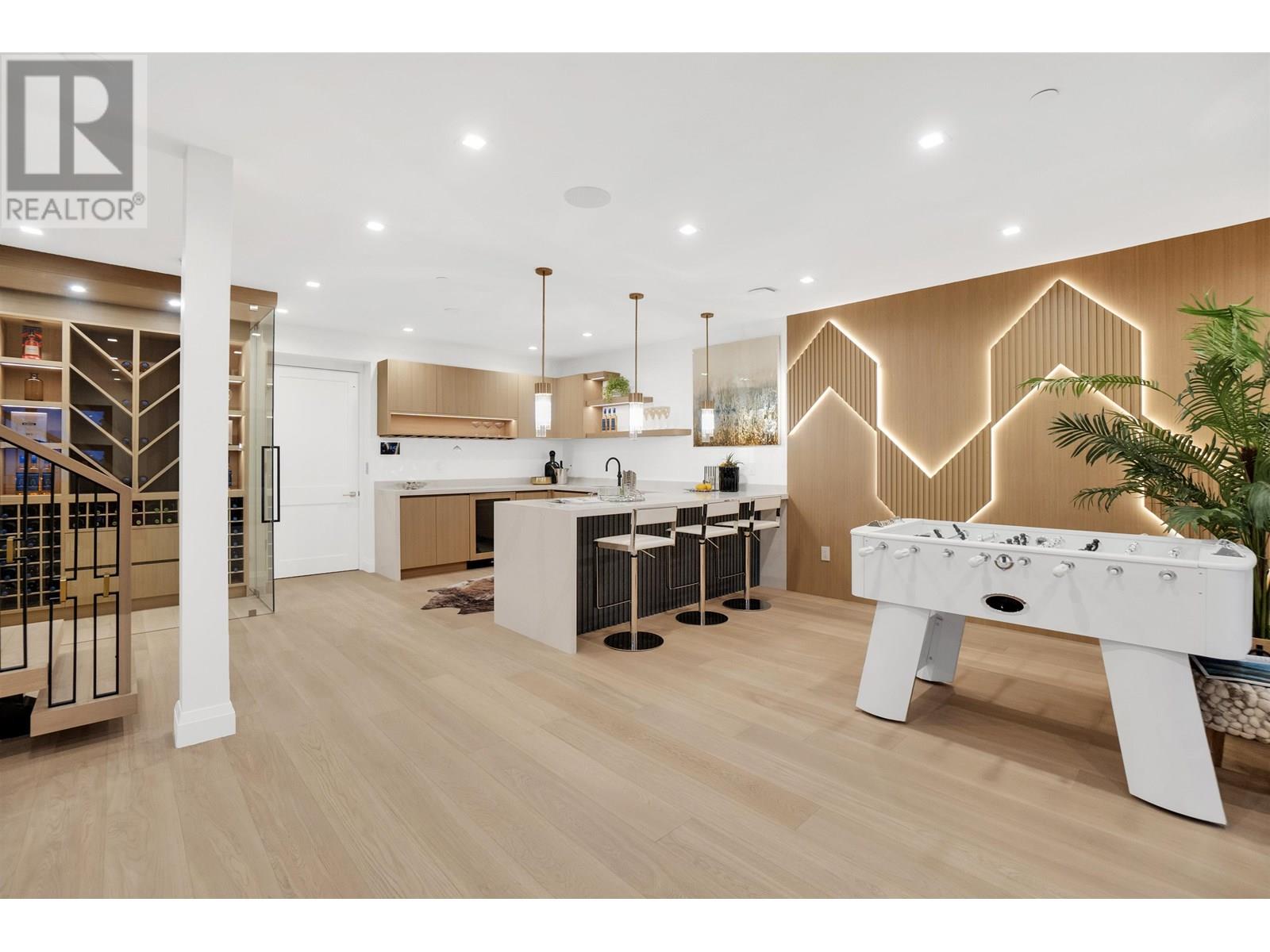 1419 BRAMWELL ROAD, West Vancouver