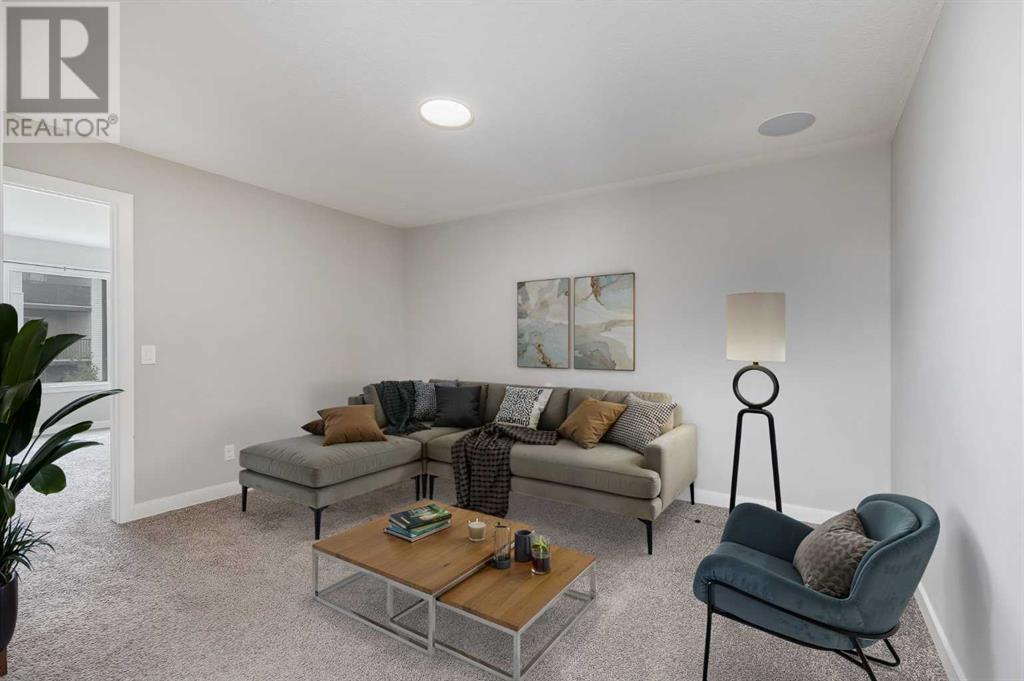 Single Family House for Sale in  Evansfield Gate NW Evanston Calgary 
