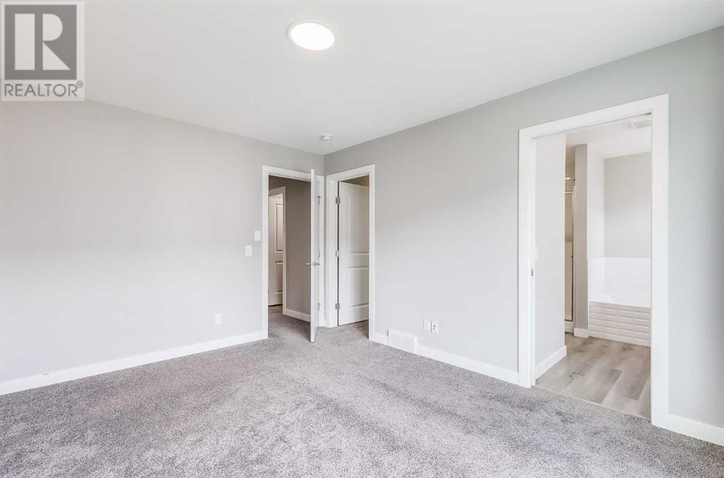 Single Family House for Sale in  Evansfield Gate NW Evanston Calgary 
