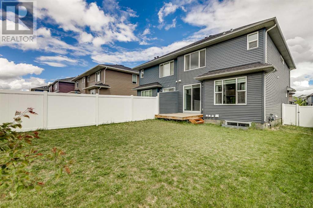 Single Family House for Sale in  Evansfield Gate NW Evanston Calgary 