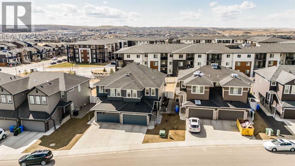 Single Family House for Sale in  Evansfield Gate NW Evanston Calgary 