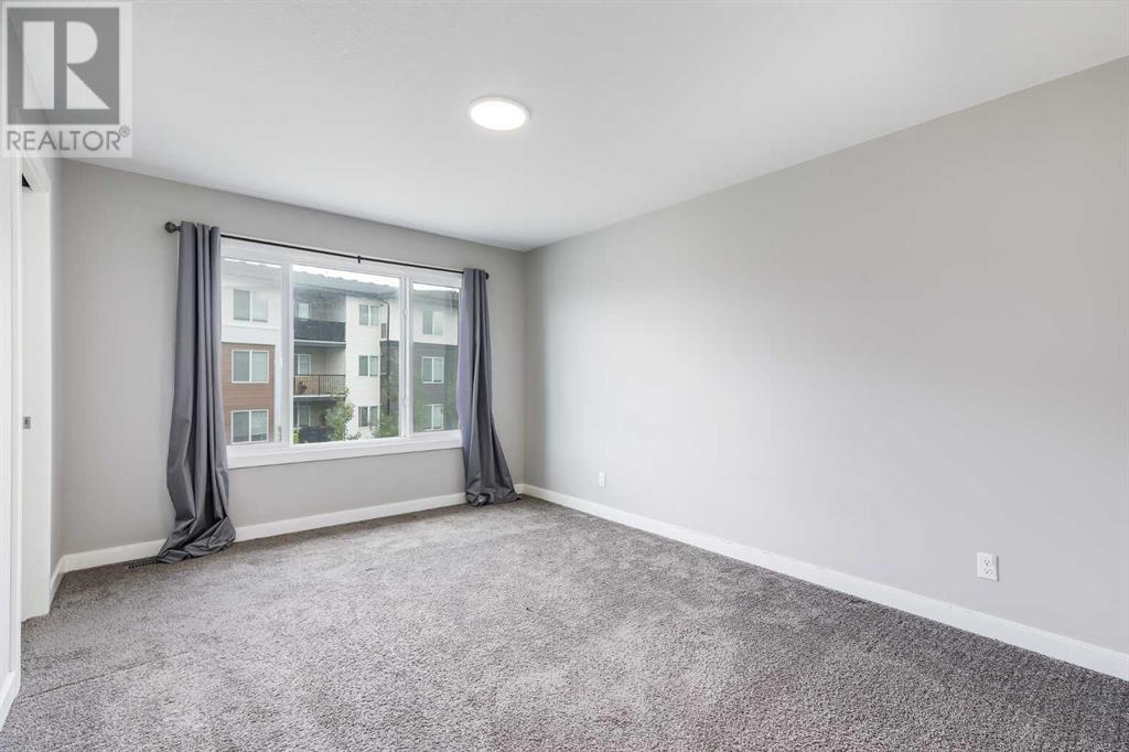 Single Family House for Sale in  Evansfield Gate NW Evanston Calgary 