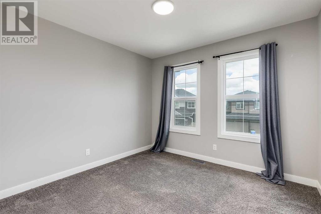Single Family House for Sale in  Evansfield Gate NW Evanston Calgary 